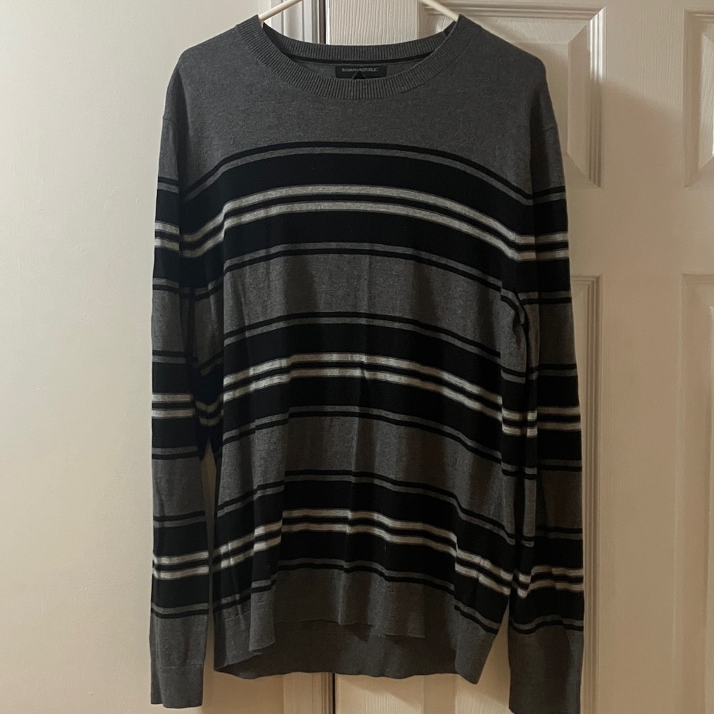 Men’s Banana Republic Sweater Size L
